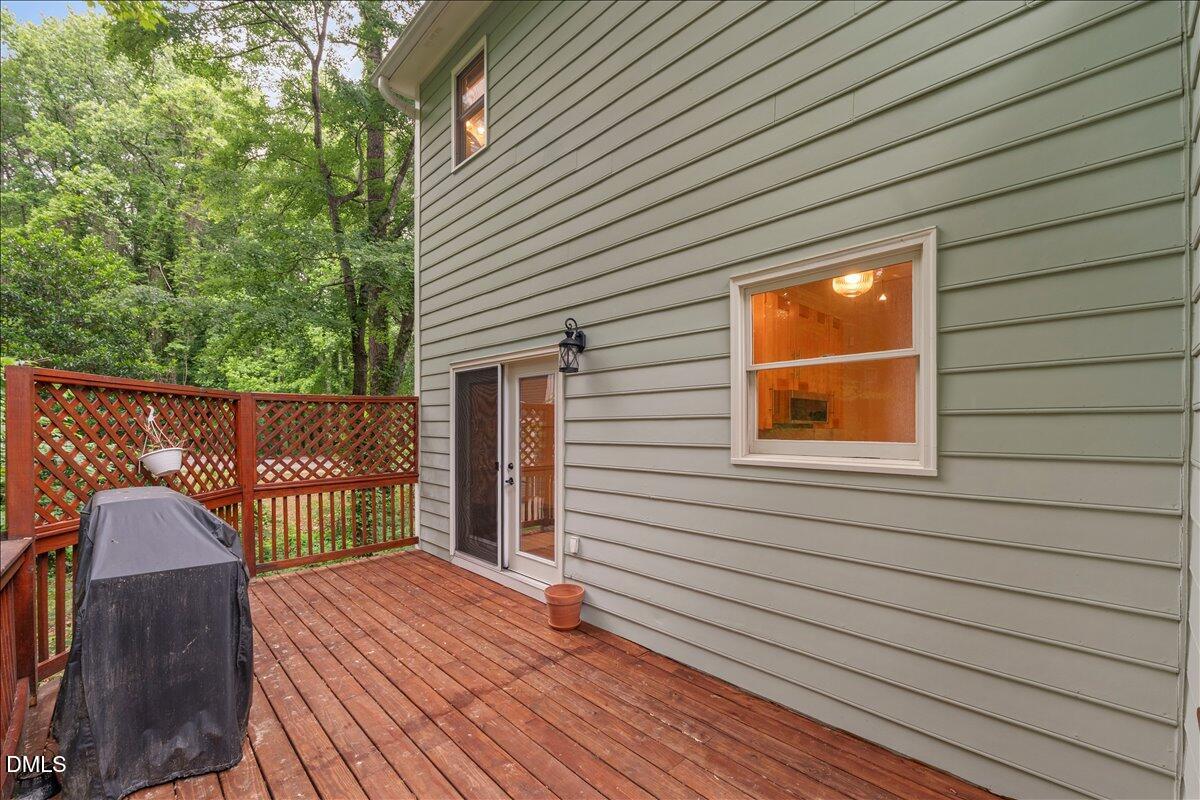 6733 Eastbrook Drive Raleigh, NC 27615 - Photo 34 of 37 51-P1136369