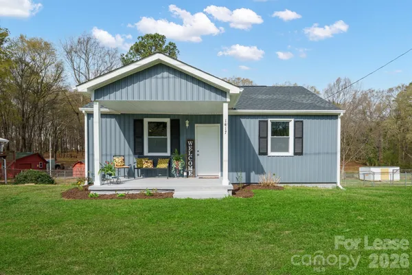 $1,800 | 1417 North Oakwood Street, Gastonia, NC 28052