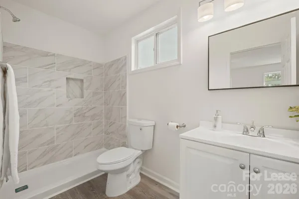 $1,800 | 1417 North Oakwood Street, Gastonia, NC 28052