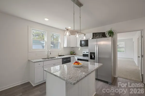 $1,800 | 1417 North Oakwood Street, Gastonia, NC 28052