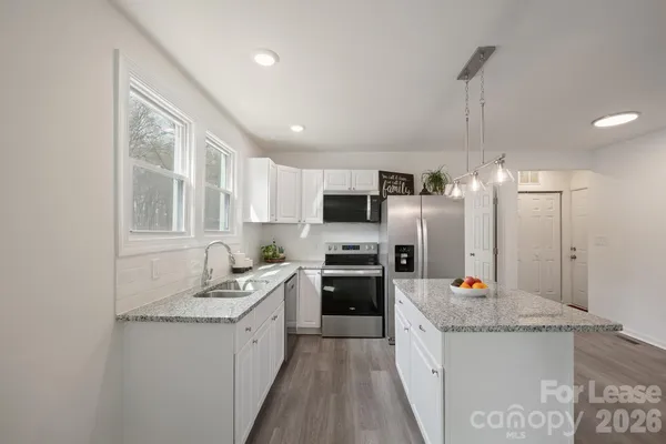 $1,800 | 1417 North Oakwood Street, Gastonia, NC 28052