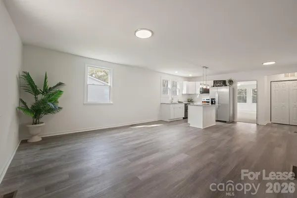 $1,800 | 1417 North Oakwood Street, Gastonia, NC 28052