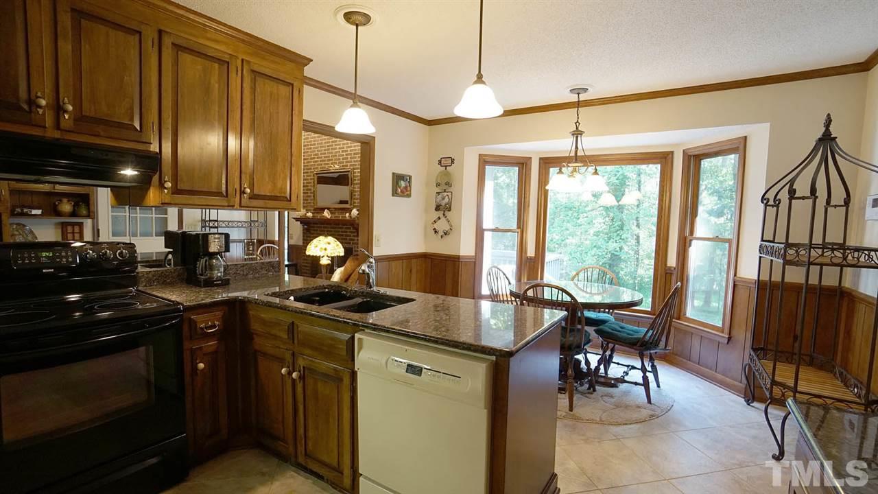 5113 Forest Creek Road Raleigh, NC 27606 - Photo 8 of 30 Gallery Image 8