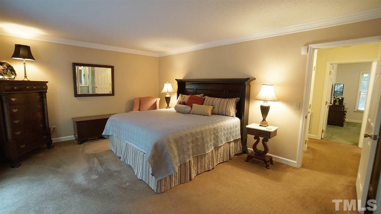 5113 Forest Creek Road Raleigh, NC 27606 - Photo 10 of 30 Gallery Image 10