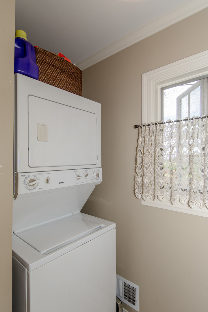 7961 Chicago Road Minooka, IL 60447 - Photo 62 of 63 a utility room with dryer and washer