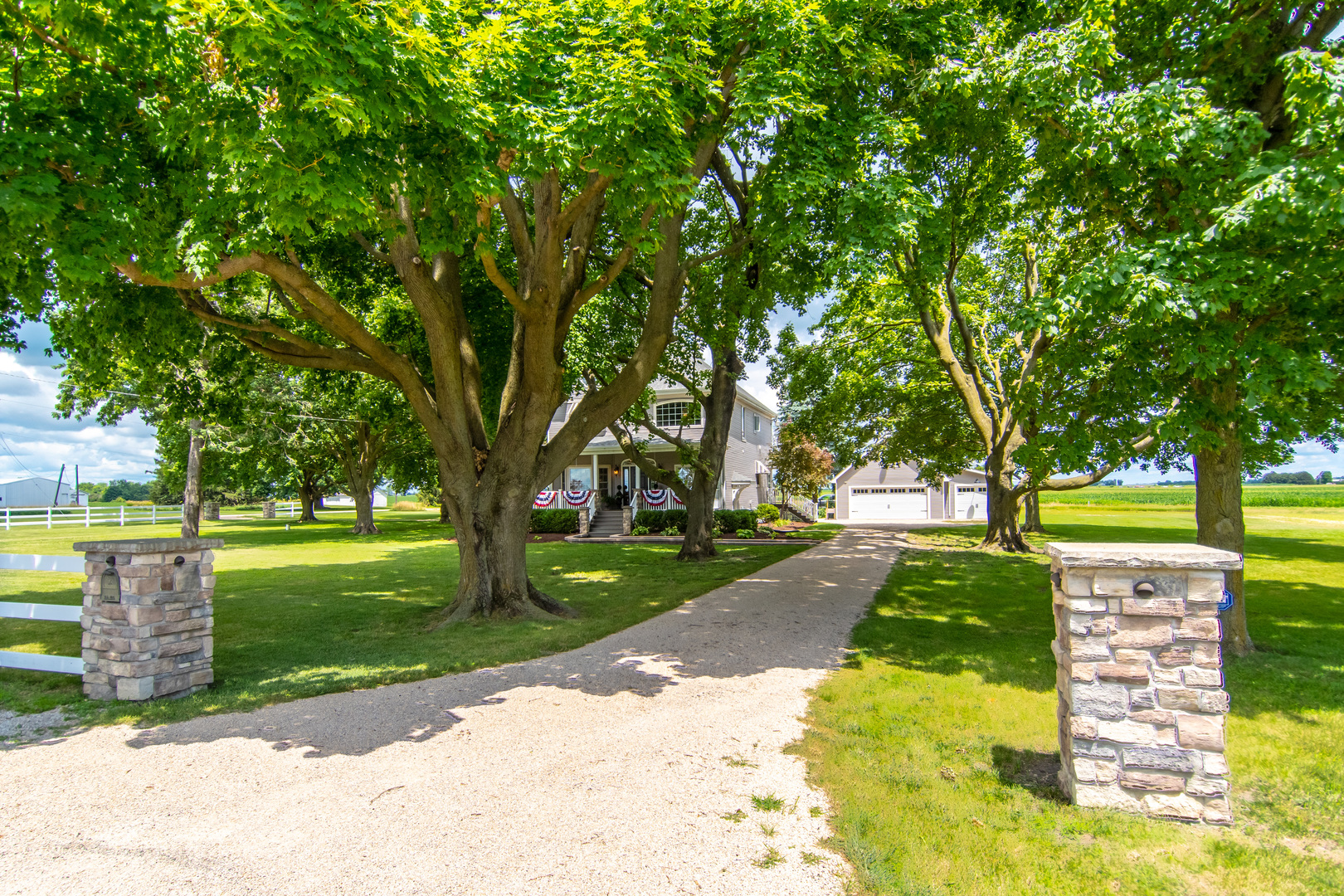 7961 Chicago Road Minooka, IL 60447 - Photo 7 of 63 a view of a garden with a tree