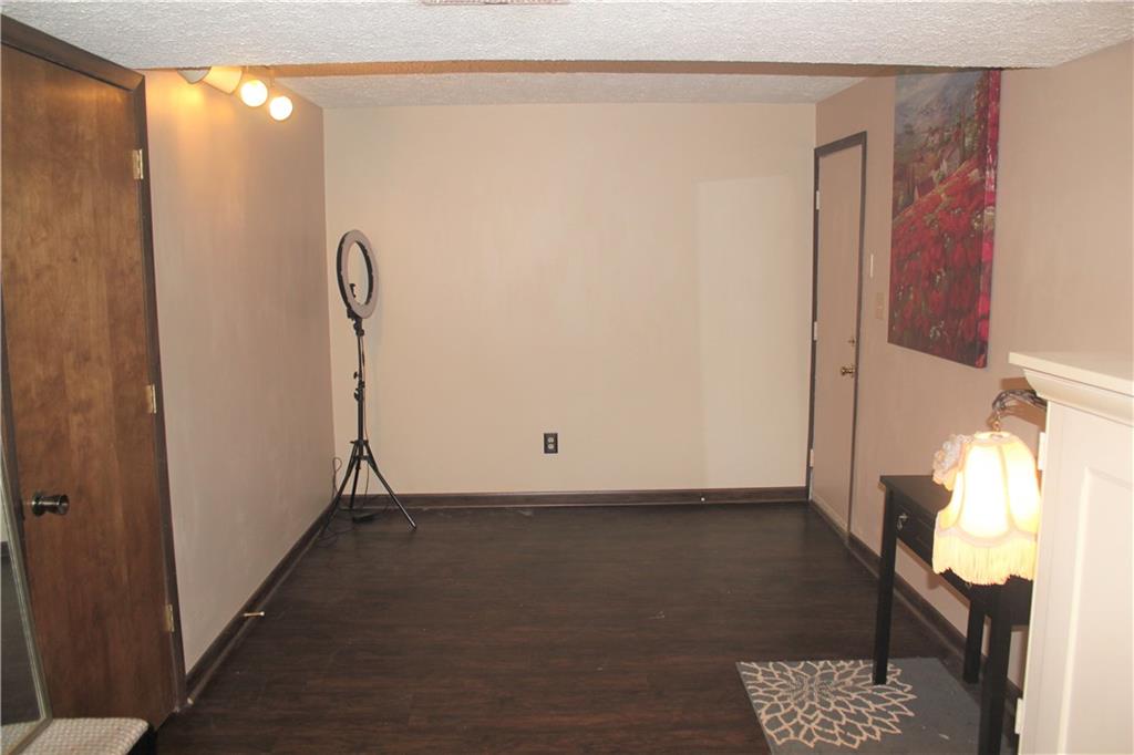 1516 Lansdowne Road Indianapolis, IN 46234 - Photo 17 of 31 Gallery Image 17
