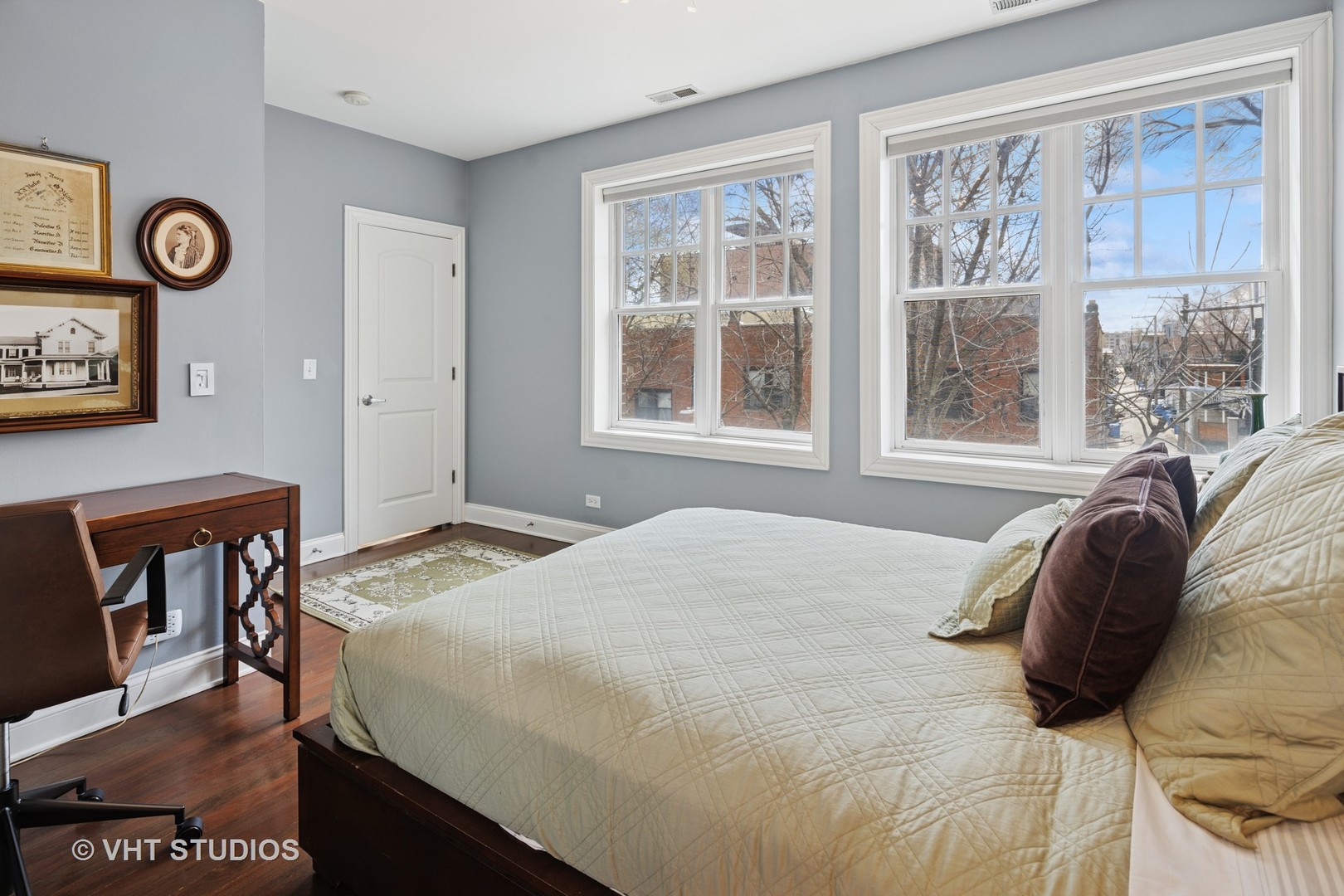 1608 West Grace Street Chicago, IL 60613 - Photo 18 of 25 a bedroom with a bed and a window