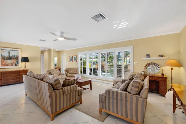 $9,500 | 2871 Northeast 26th Court, Fort Lauderdale, FL 33306