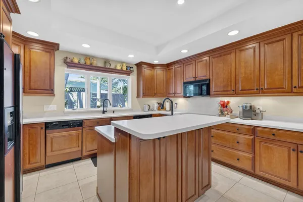 $9,500 | 2871 Northeast 26th Court, Fort Lauderdale, FL 33306