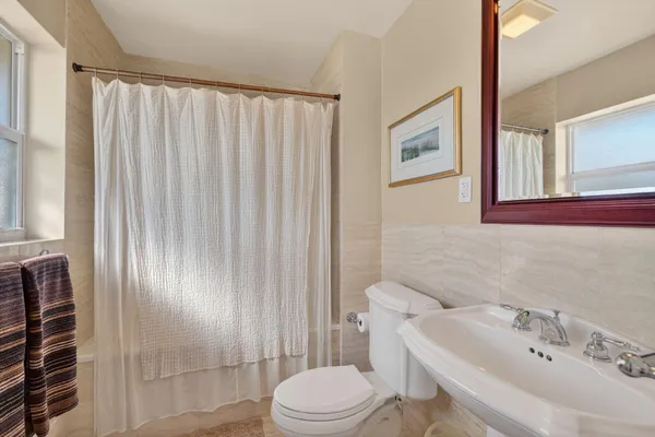 $9,500 | 2871 Northeast 26th Court, Fort Lauderdale, FL 33306