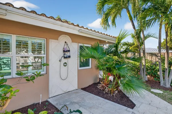 $9,500 | 2871 Northeast 26th Court, Fort Lauderdale, FL 33306