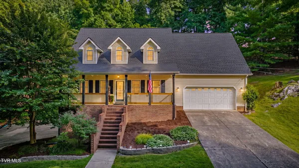 $429,000 | 204 Boone Ridge Drive, Kingsport, TN 37663