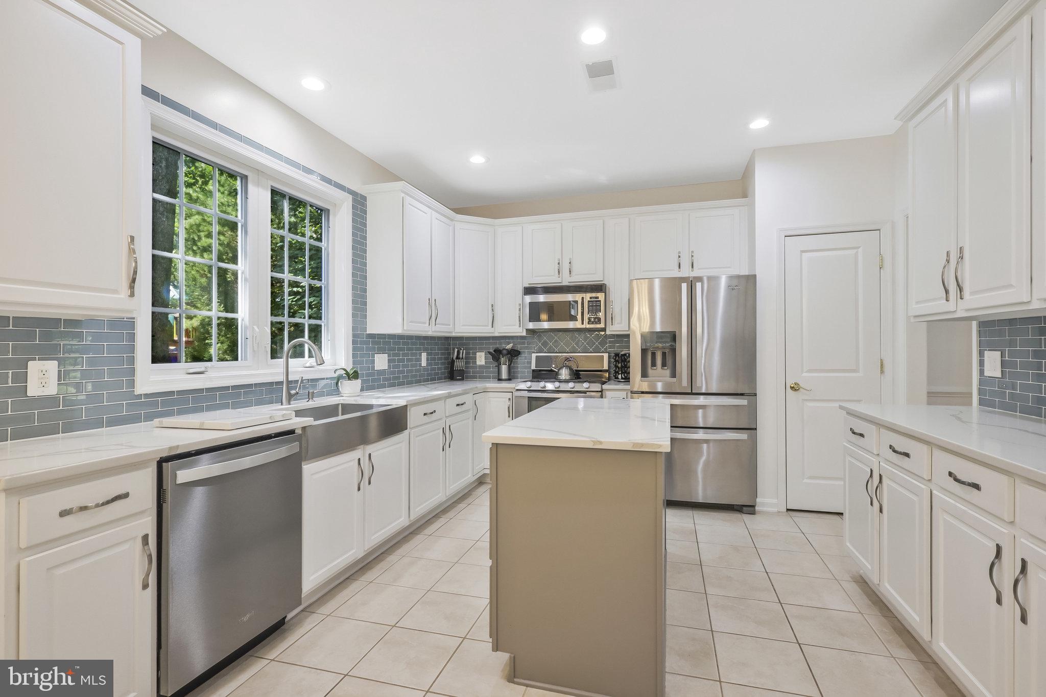 7715 Ridgepark Court Springfield, VA 22153 - Photo 16 of 69 Gourmet Kitchen