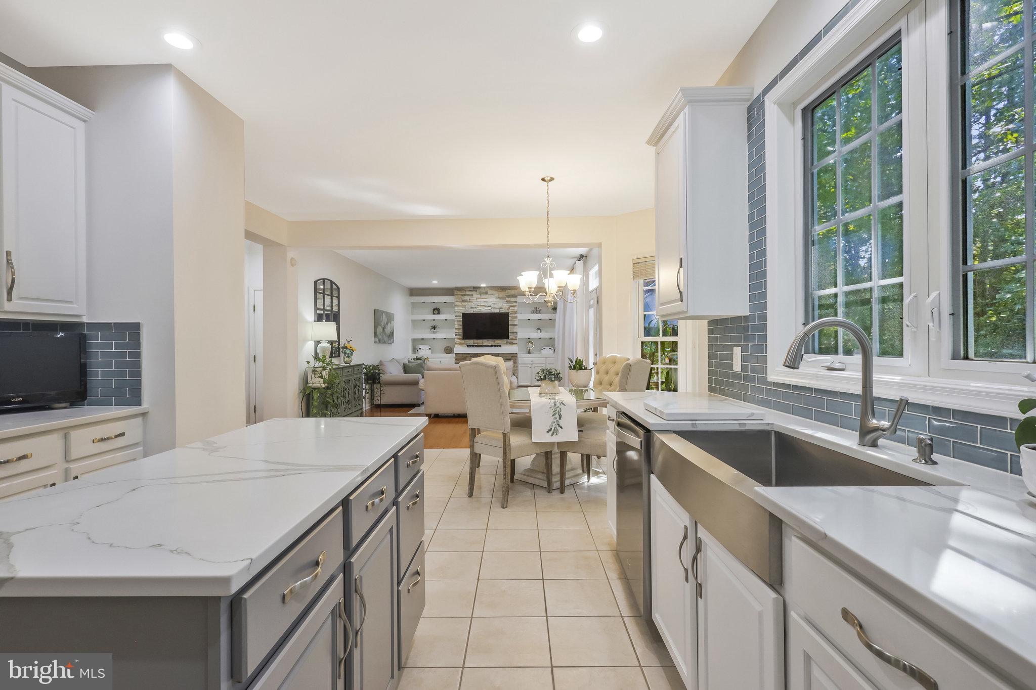 7715 Ridgepark Court Springfield, VA 22153 - Photo 19 of 69 Quartz Countertops