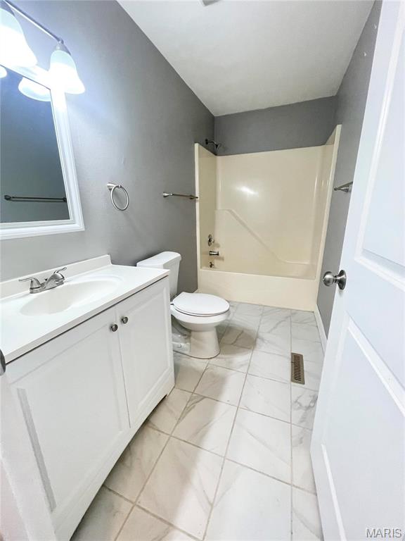 36 Kinney Drive Belleville, IL 62221 - Photo 9 of 11