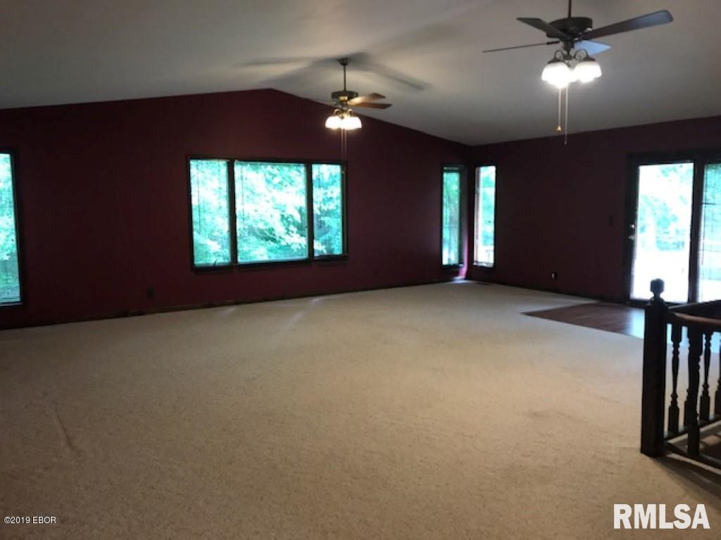 224 Township Line Road De Soto, IL 62924 - Photo 4 of 41 Gallery Image 4