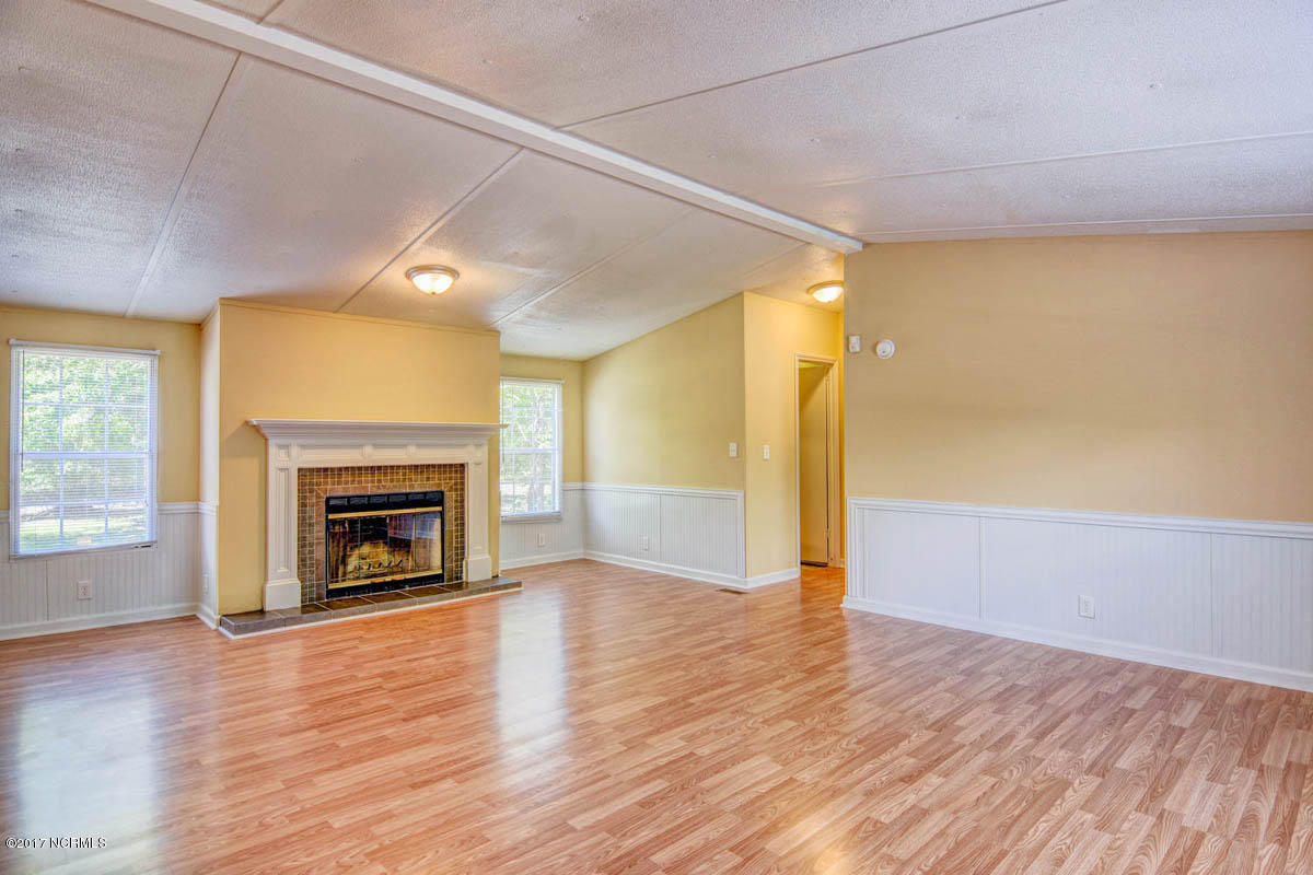 220 Chapel Ridge-10