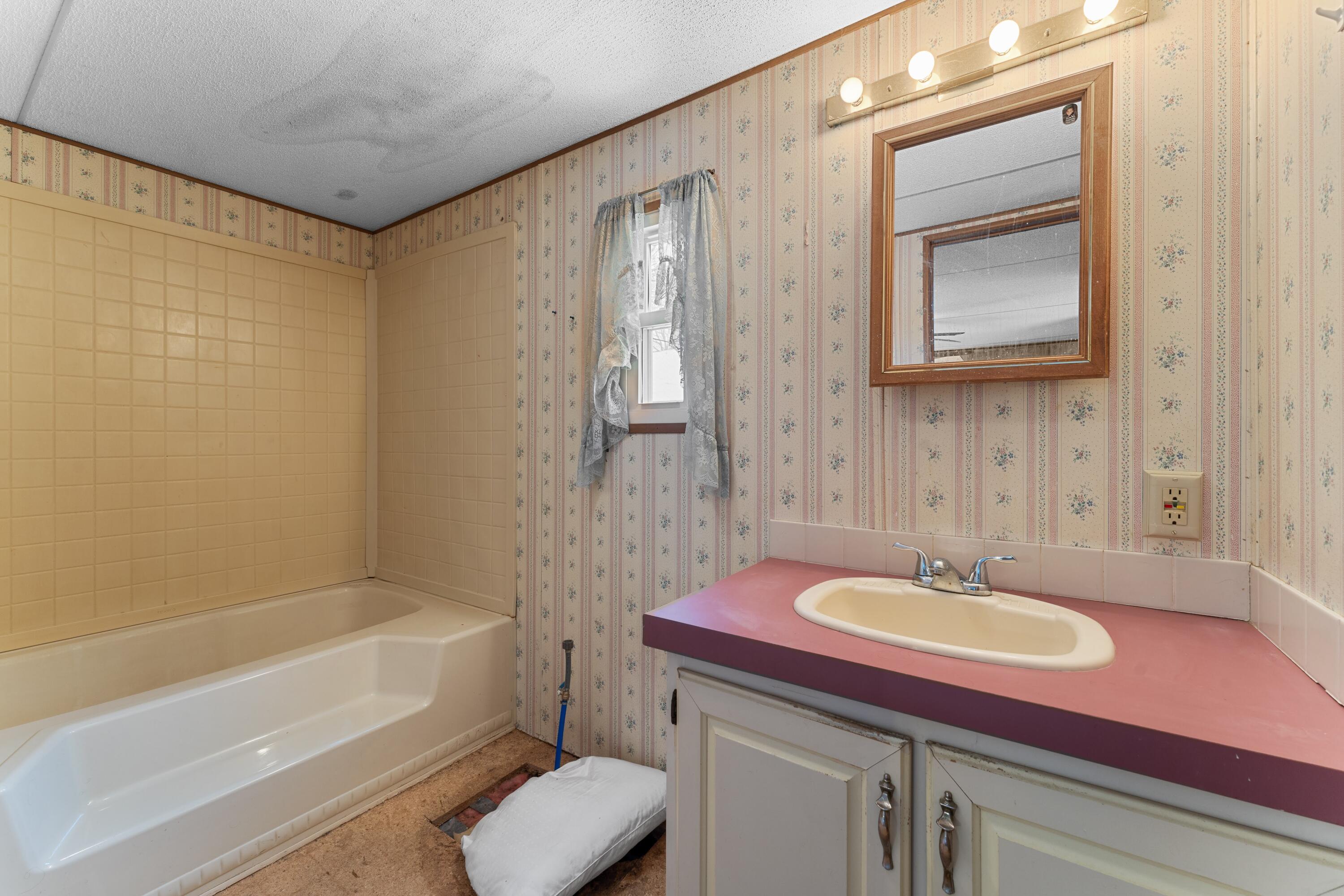 12 Kelley Road Pittston, ME 04345 - Photo 18 of 28 DSC02337