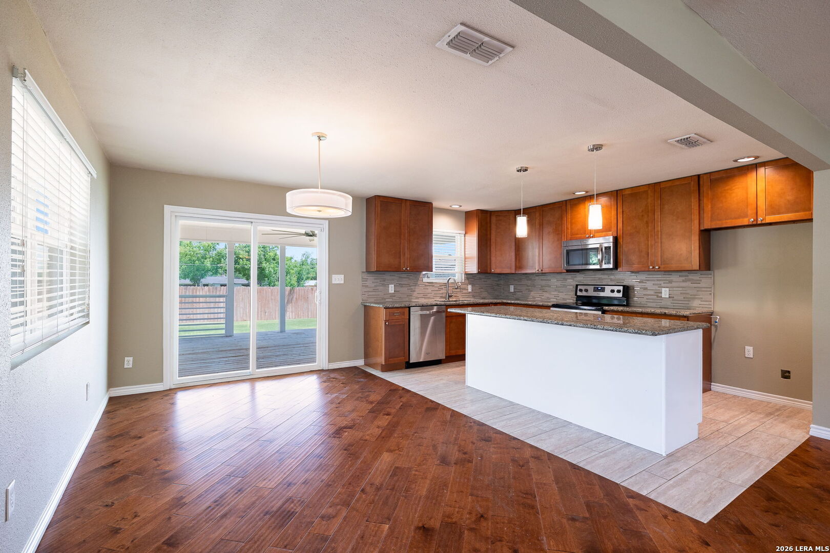 8345 Old Austin Road Selma, TX 78154 - Photo 9 of 27