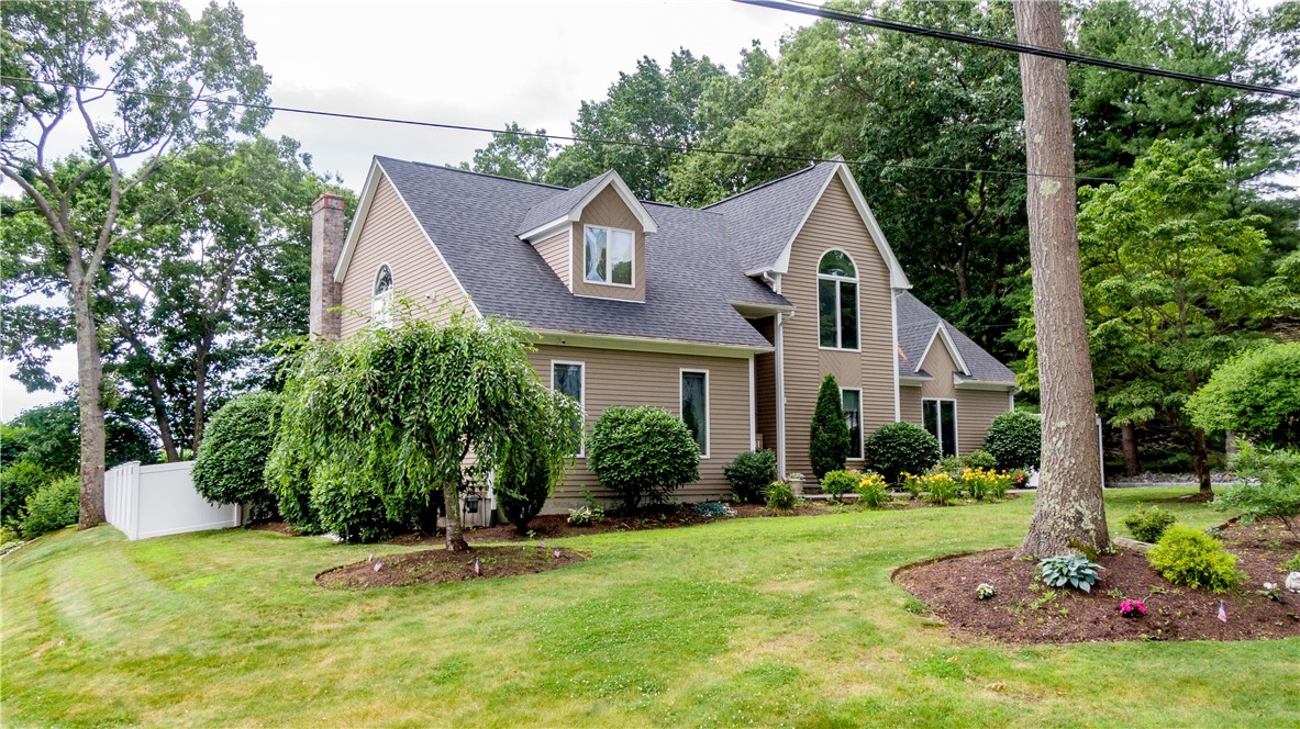 178 Council Rock Road Cranston, RI 02921 - Photo 1 of 40 Gallery Image 1