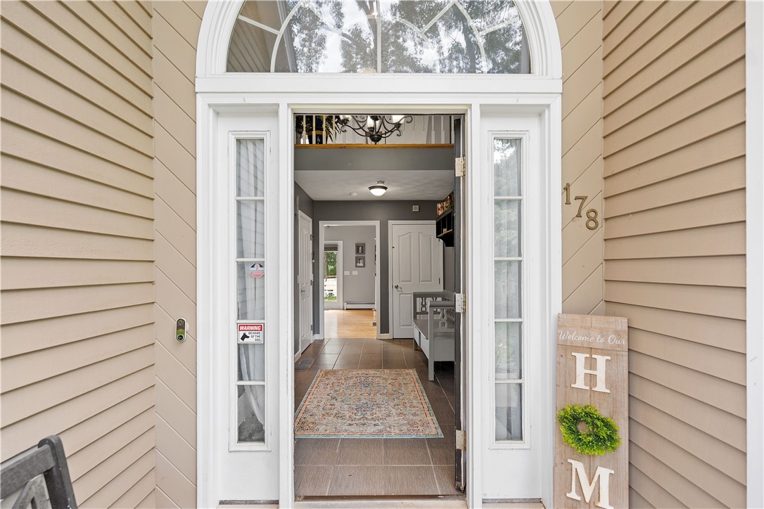 178 Council Rock Road Cranston, RI 02921 - Photo 5 of 40 Gallery Image 5