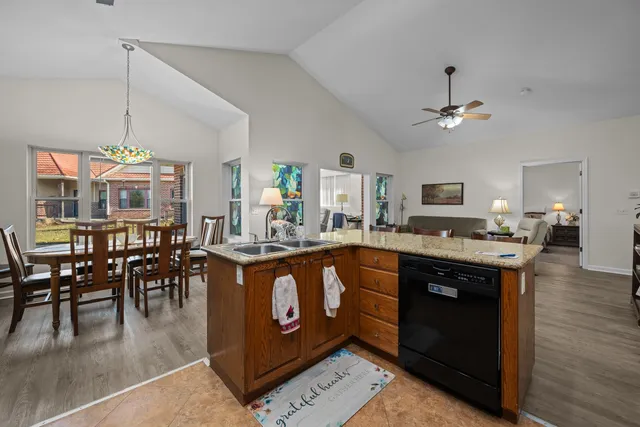 $239,900 | 1014 2nd St Court, Unit 1014, Moline, IL 61265