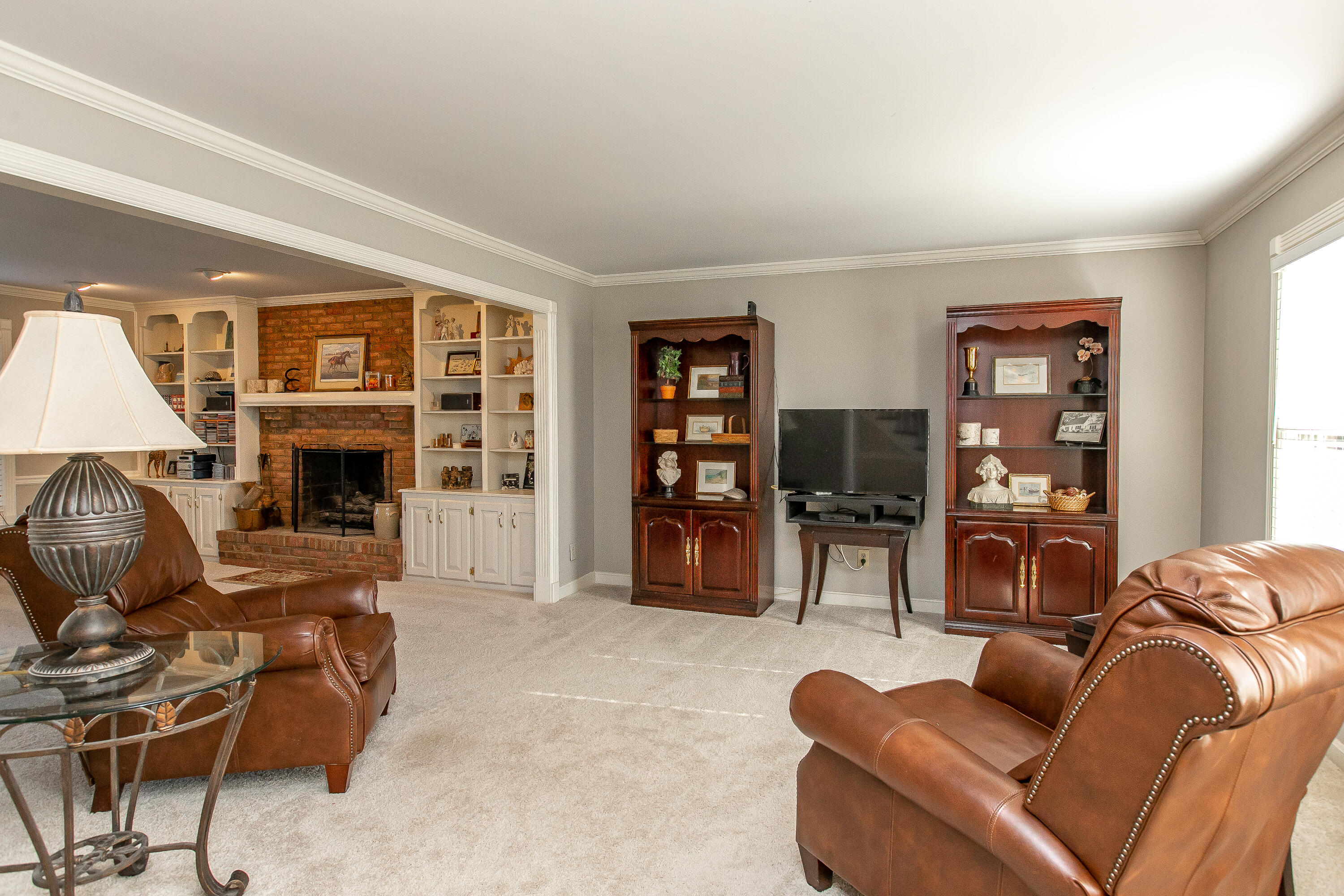 3451 Snaffle Road Lexington, KY 40513 - Photo 4 of 46 living room