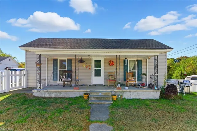 $155,000 | 611 Riverside Drive, Eden, NC 27288