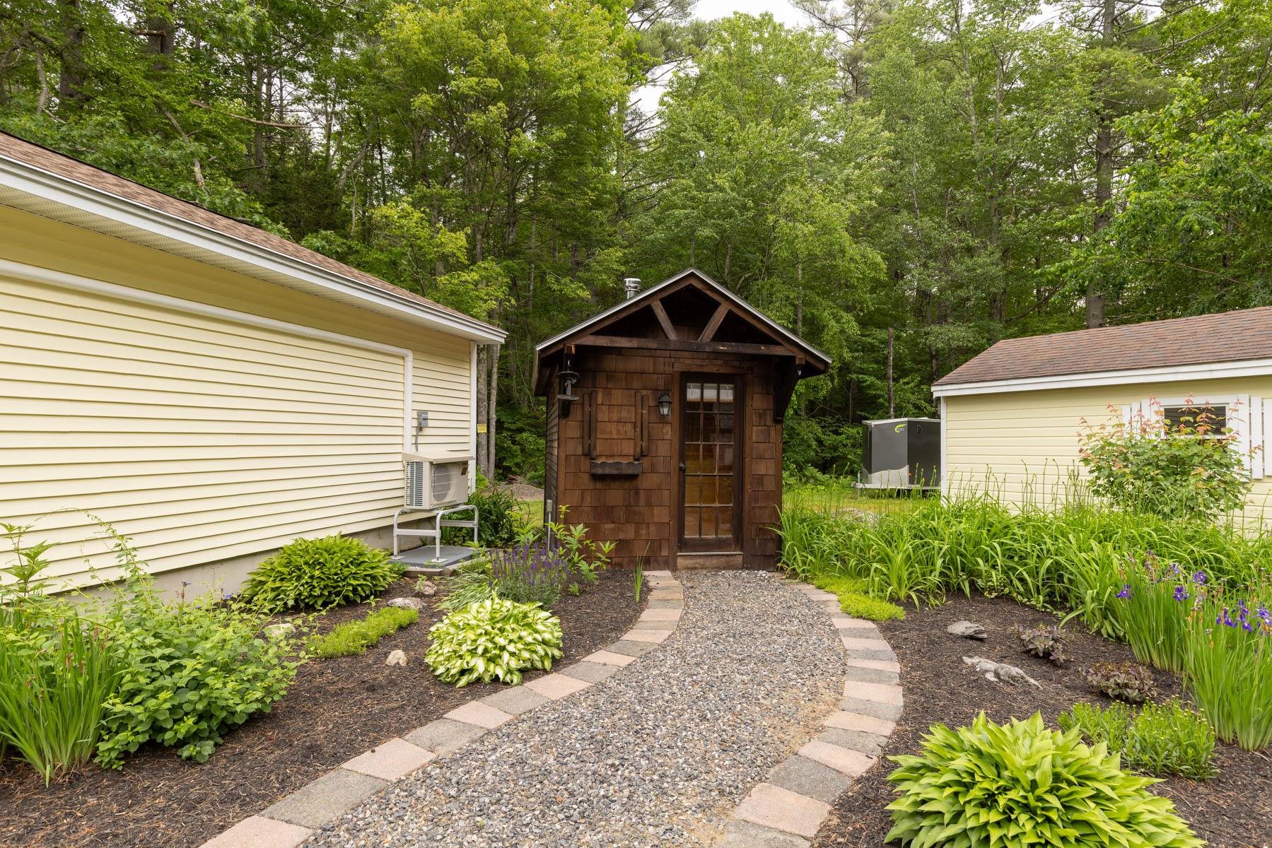 171 Old Bay Road New Durham, NH 03855 - Photo 9 of 49