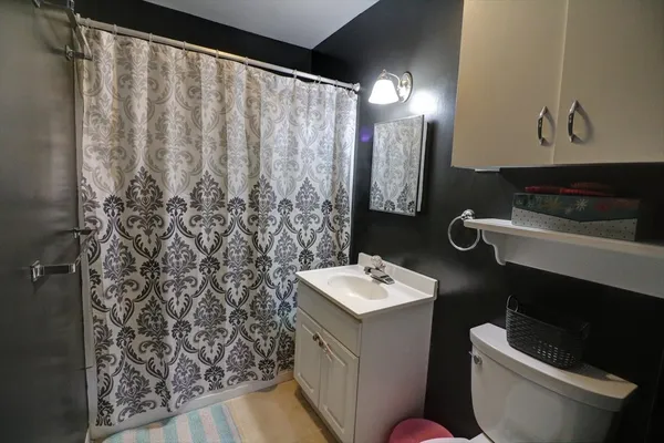 $114,900 | 105 South Wilson Street, Hillsboro, KS 67063