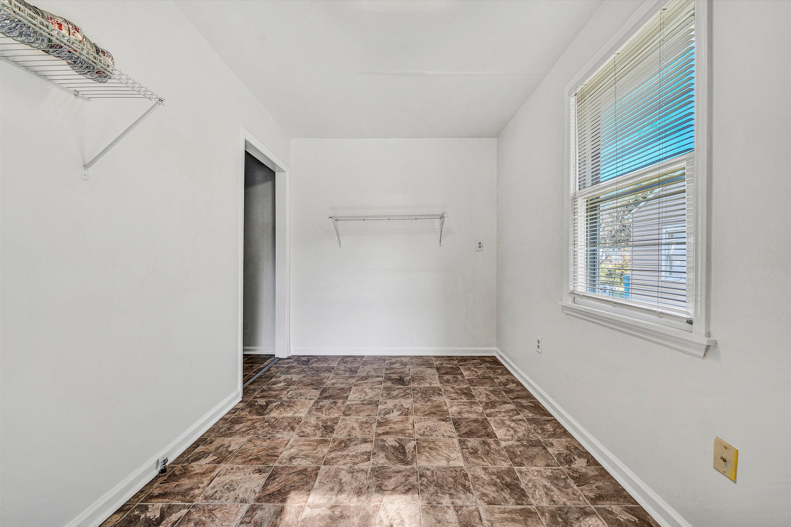 115 Liberty Road Northeast Roanoke, VA 24012 - Photo 20 of 24 a view of room