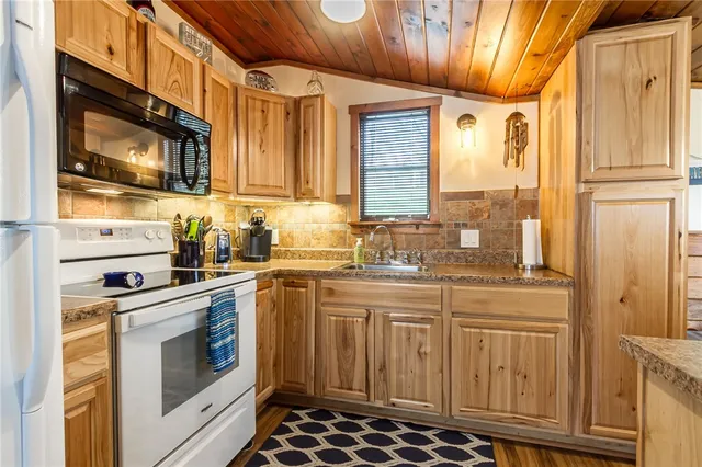 $249,900 | 5413 Wadsworth Cove, Geneseo, NY 14454