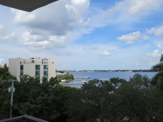 $2,100 | 1400 1st Avenue West, Unit 504, Bradenton, FL 34205