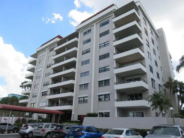 $2,100 | 1400 1st Avenue West, Unit 504, Bradenton, FL 34205