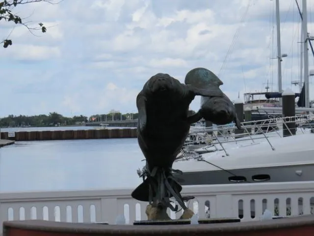 $2,100 | 1400 1st Avenue West, Unit 504, Bradenton, FL 34205