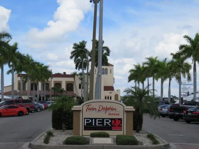 $2,100 | 1400 1st Avenue West, Unit 504, Bradenton, FL 34205