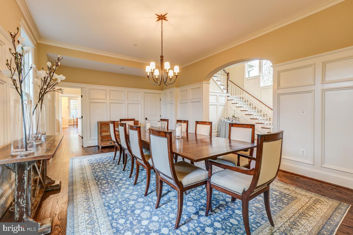 5607 Chesterbrook Road Bethesda, MD 20816 - Photo 13 of 65