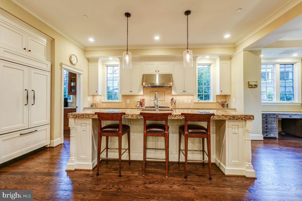 5607 Chesterbrook Road Bethesda, MD 20816 - Photo 19 of 65