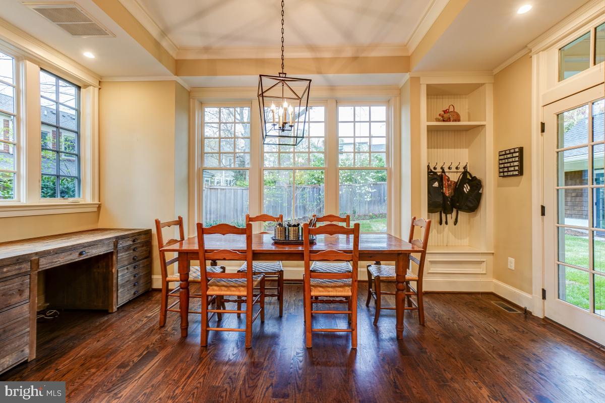 5607 Chesterbrook Road Bethesda, MD 20816 - Photo 22 of 65