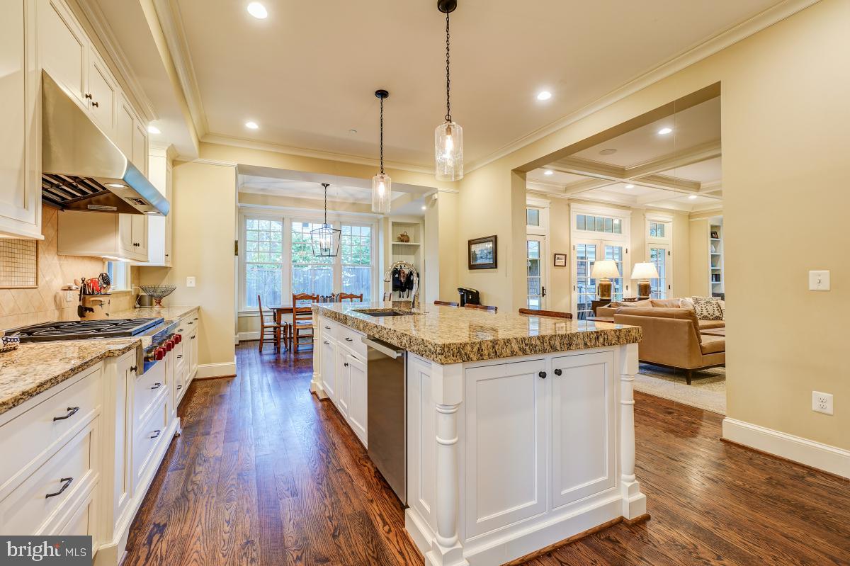 5607 Chesterbrook Road Bethesda, MD 20816 - Photo 29 of 65