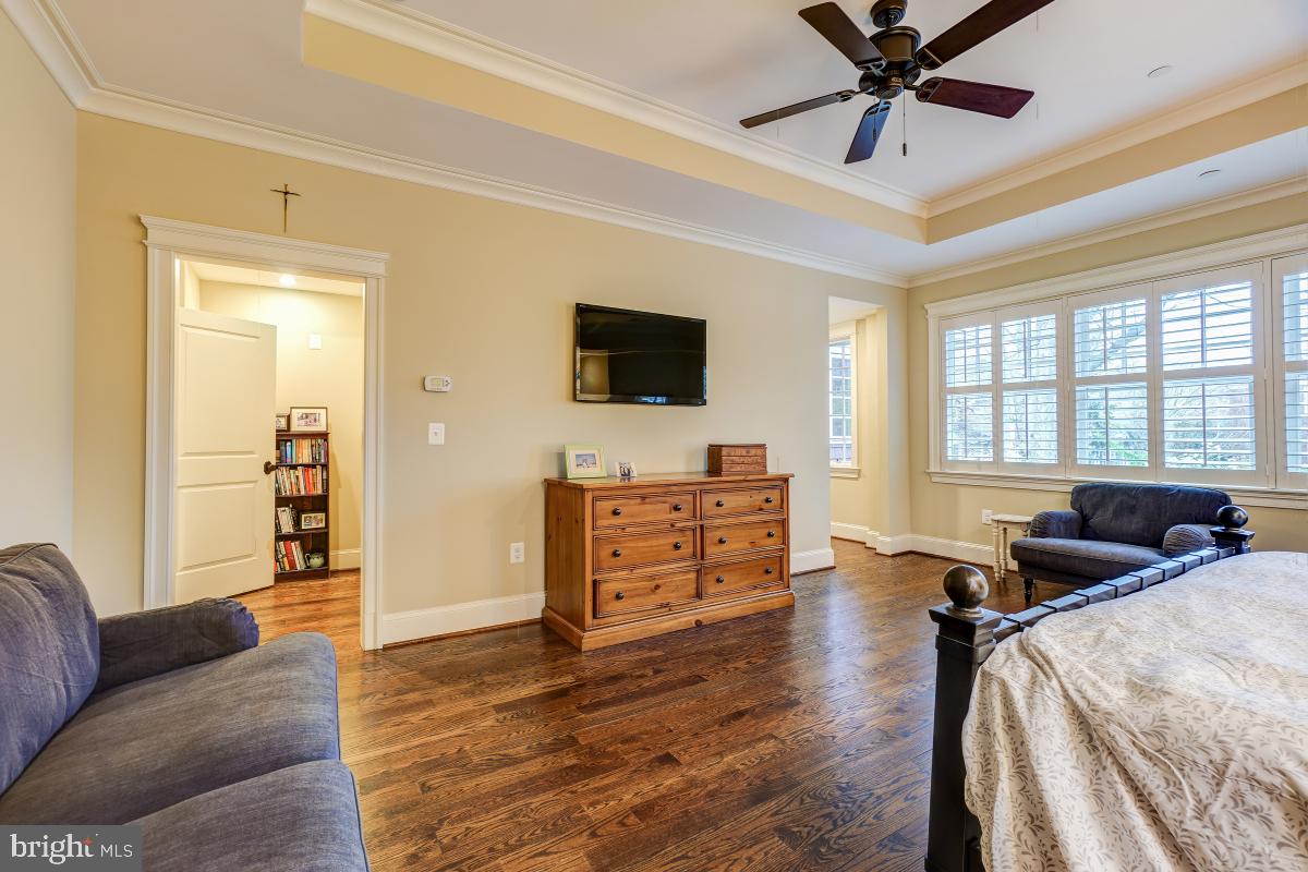 5607 Chesterbrook Road Bethesda, MD 20816 - Photo 30 of 65