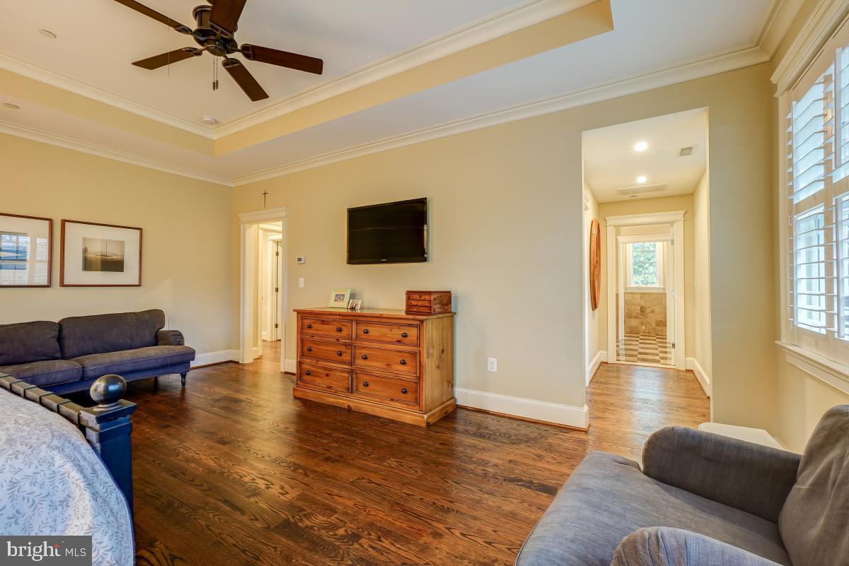 5607 Chesterbrook Road Bethesda, MD 20816 - Photo 32 of 65