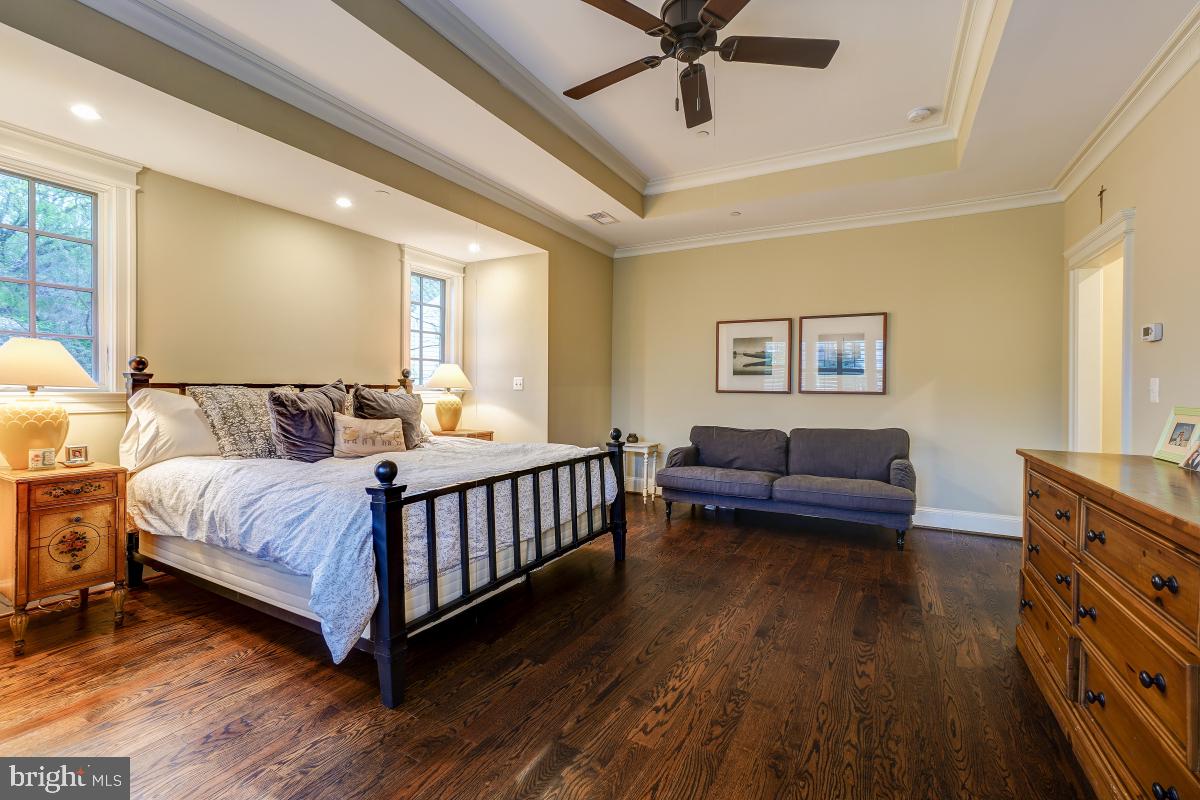 5607 Chesterbrook Road Bethesda, MD 20816 - Photo 33 of 65