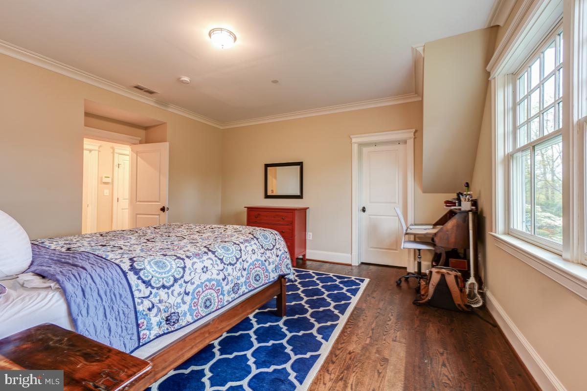 5607 Chesterbrook Road Bethesda, MD 20816 - Photo 40 of 65