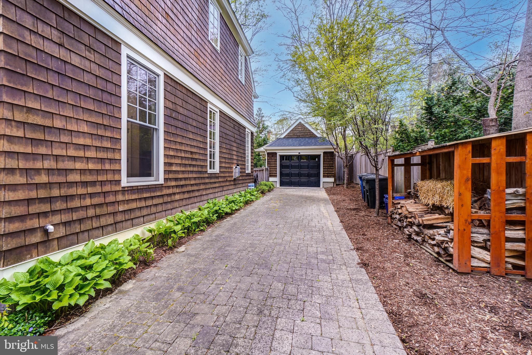 5607 Chesterbrook Road Bethesda, MD 20816 - Photo 4 of 65