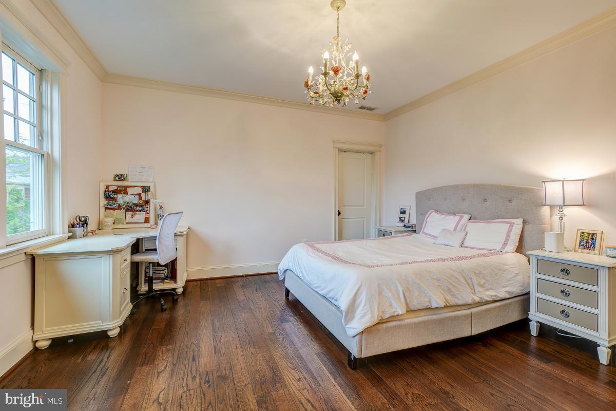 5607 Chesterbrook Road Bethesda, MD 20816 - Photo 42 of 65