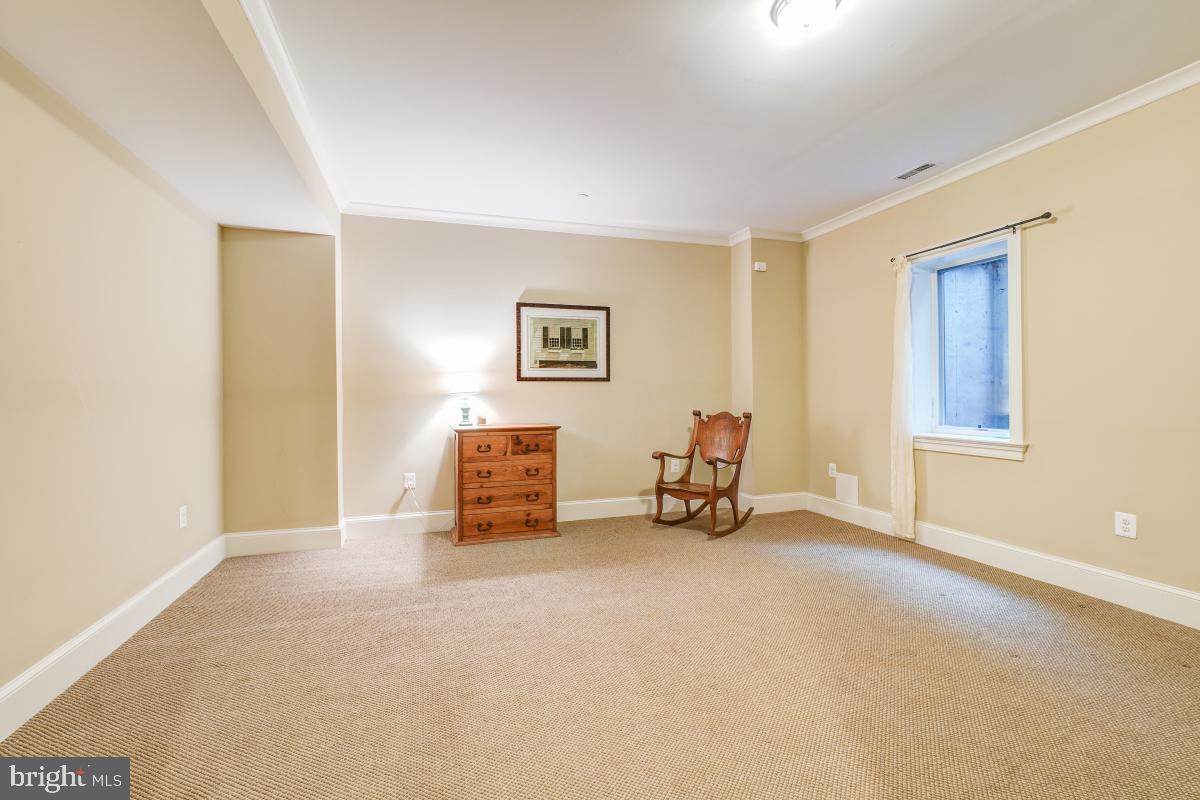 5607 Chesterbrook Road Bethesda, MD 20816 - Photo 55 of 65