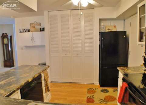 627 Silver Lake Road Linden, MI 48451 - Photo 7 of 44 20444212-6.JPG