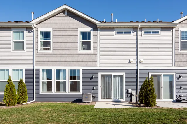 $364,000 | 12075 Jordi Road, Huntley, IL 60142